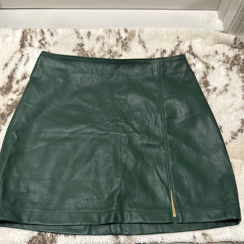 Hollister GreenMini Skirt